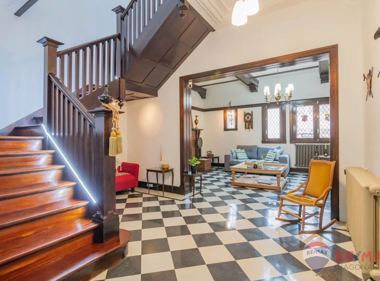 CASA DE ESTILO RECICLADA A NUEVO EN VENTA LA PLATA 8