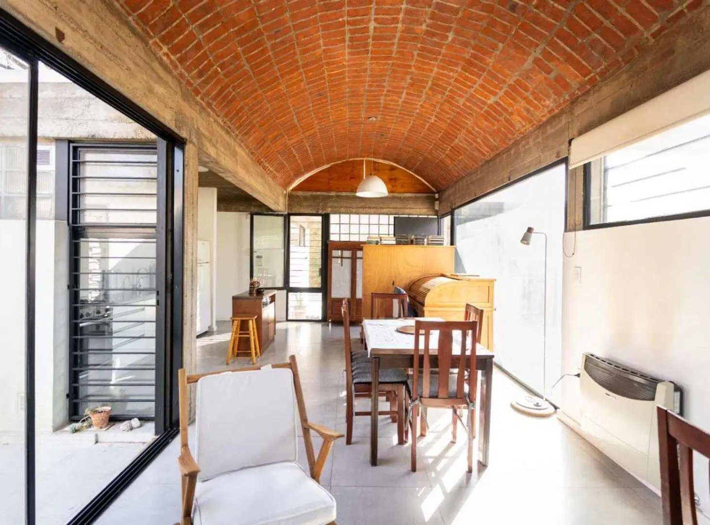 Venta casa con jardin La Plata 5
