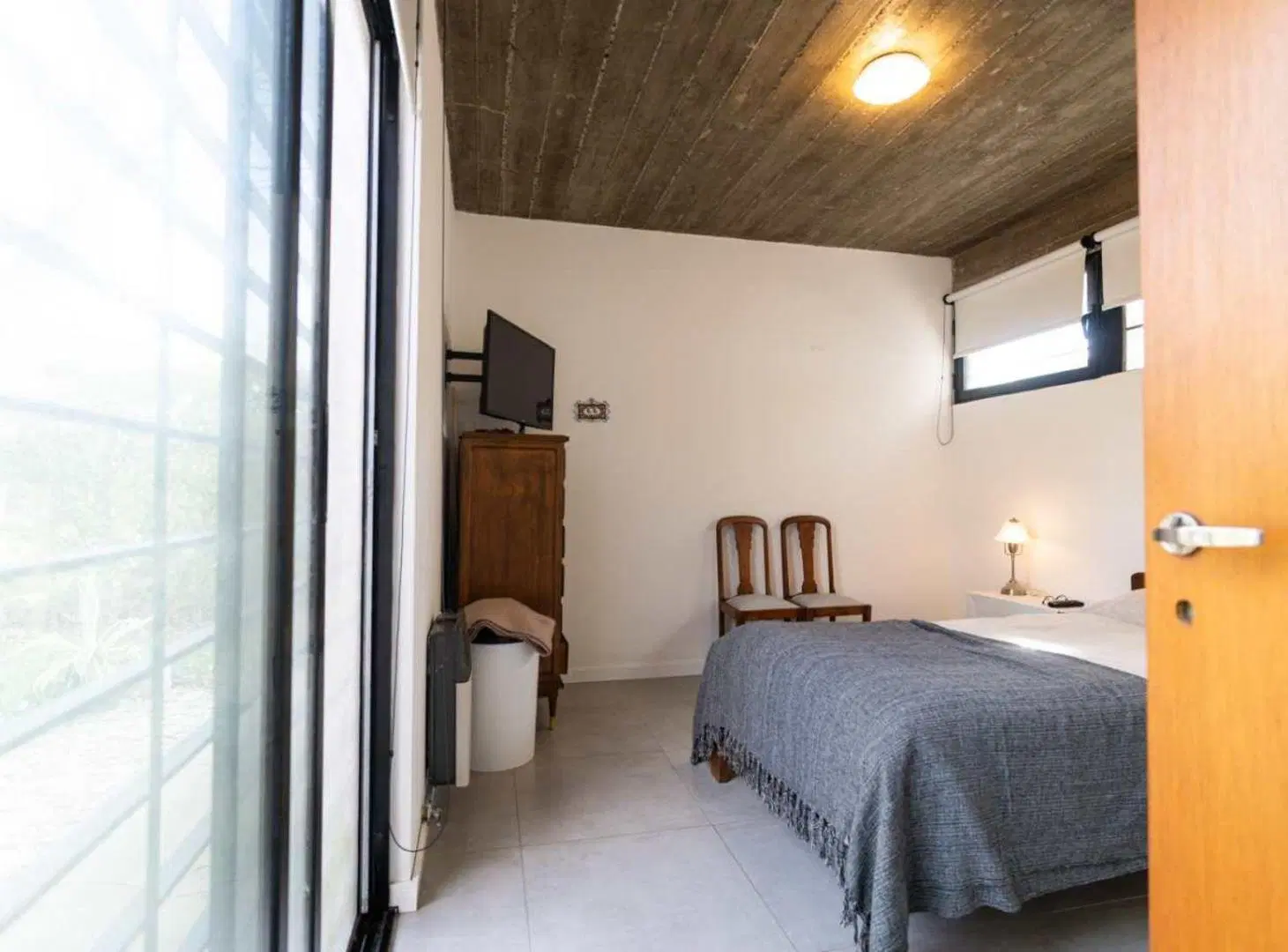 Venta casa con jardin La Plata 8