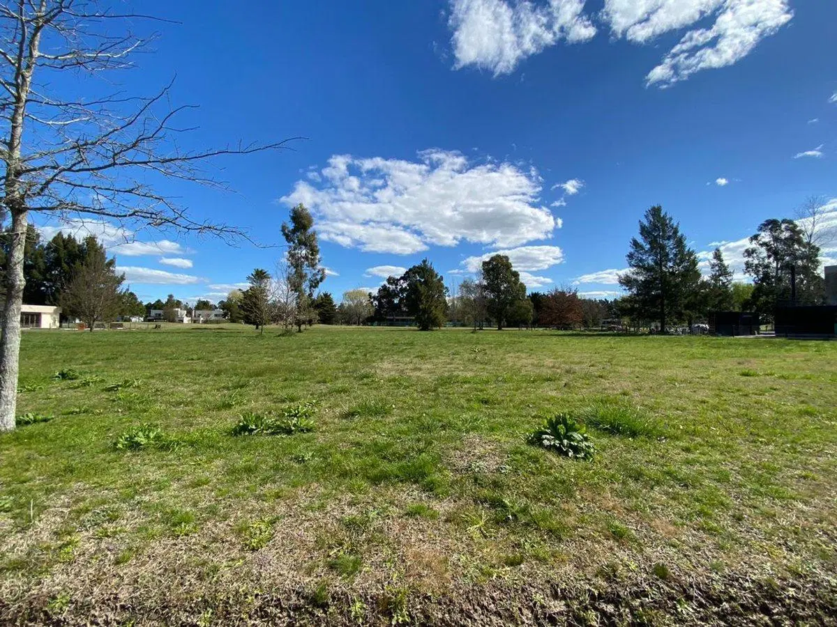 LOTE EN VENTA EN MIRALAGOS 3