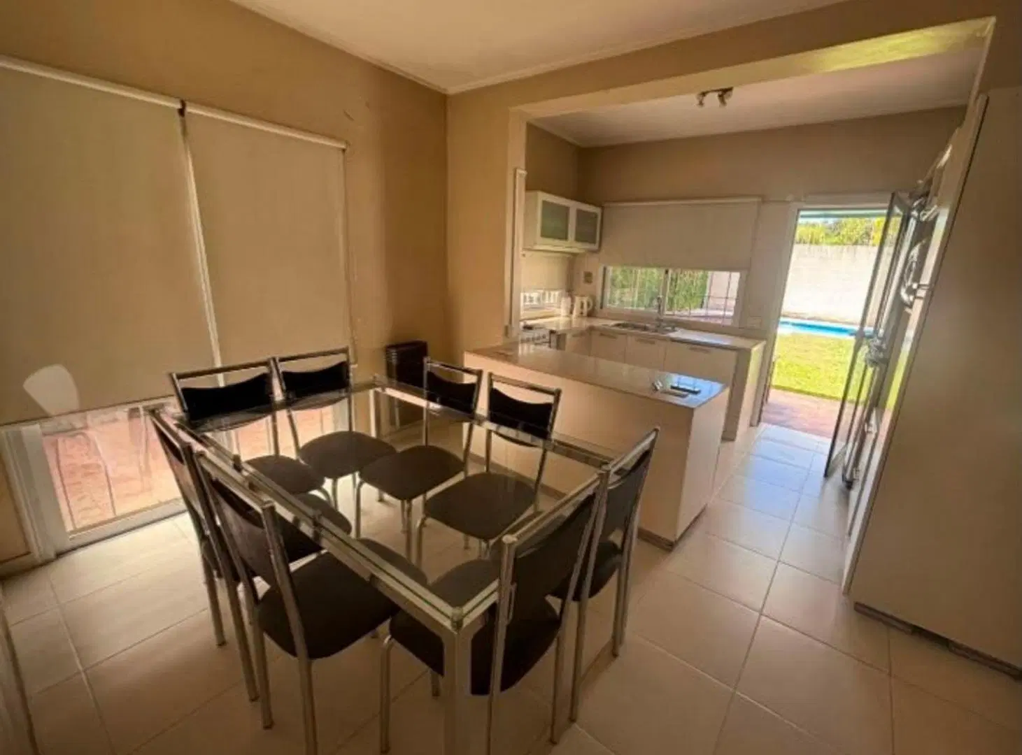 CASA EN ALQUILER EN CITY BELL 5