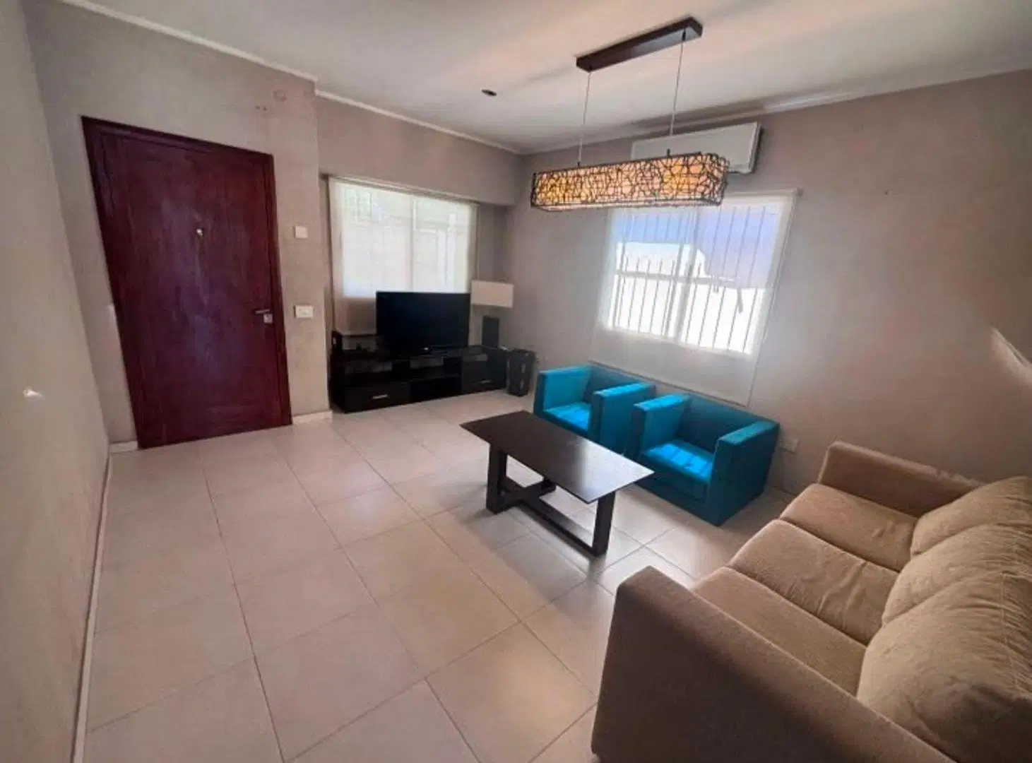 CASA EN ALQUILER EN CITY BELL 8