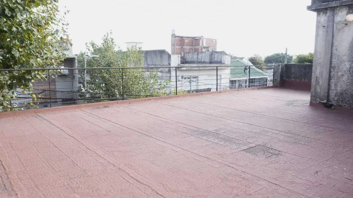 Casa PH en VENTA Avellaneda 3 ambientes 4