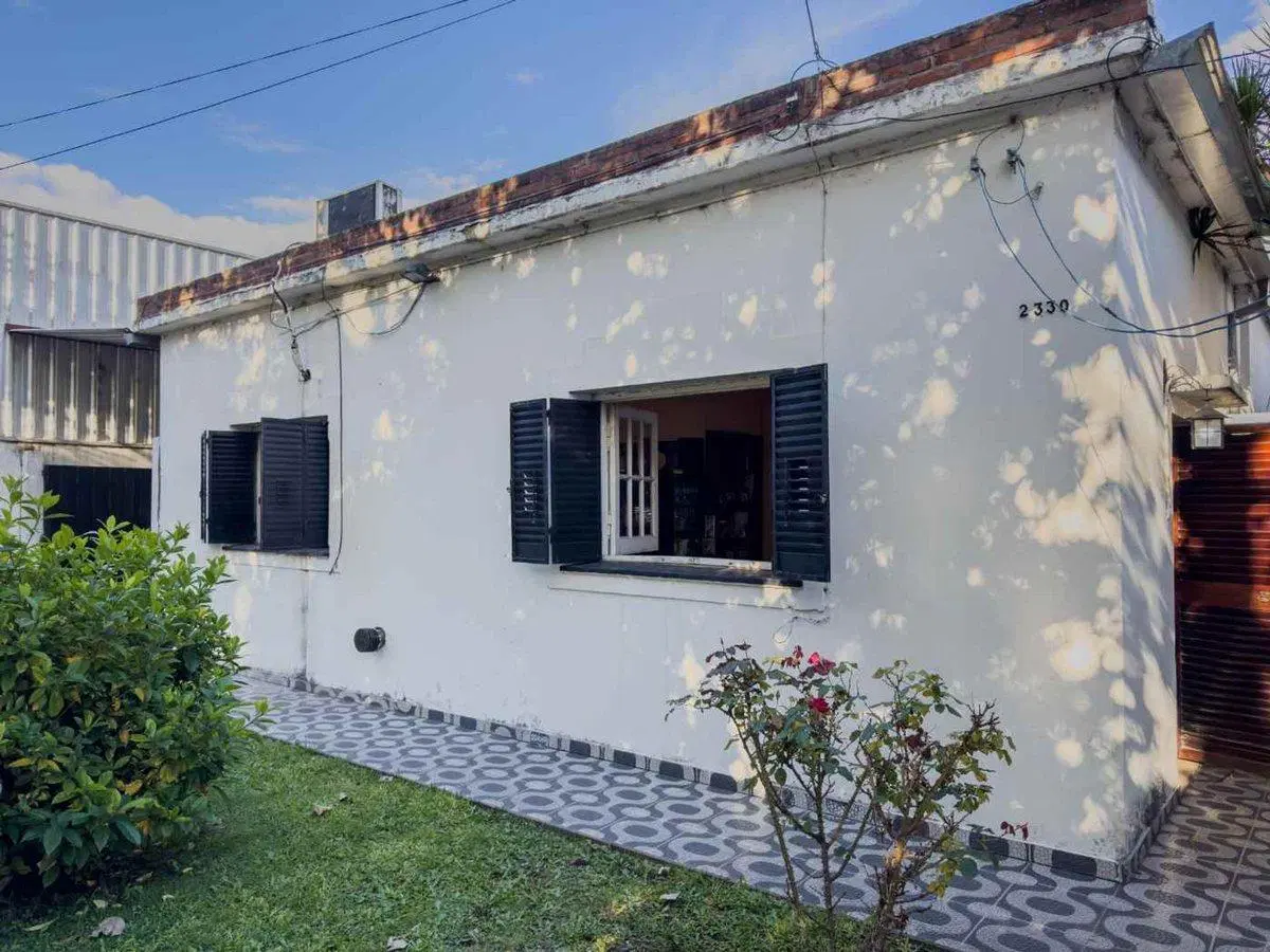 Casa en Venta en Los Hornos 8