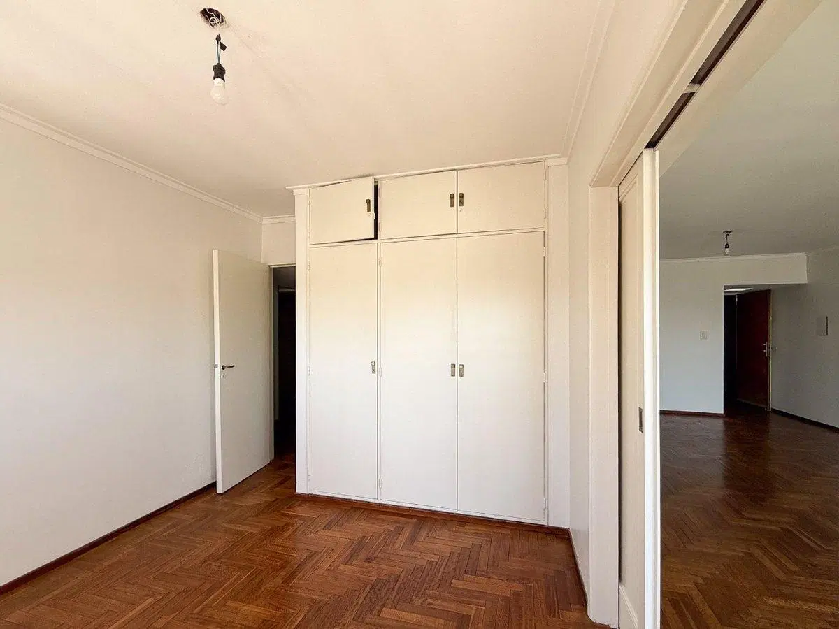 Departamento de 2 Dormitorio con Estudio y cochera 5