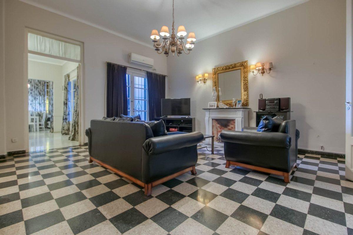 Foto de CASA EN VENTA EN LA PLATA, imagen 2