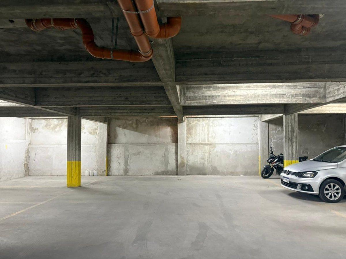 Foto de COCHERAS EN VENTA - LA PLATA, imagen 4