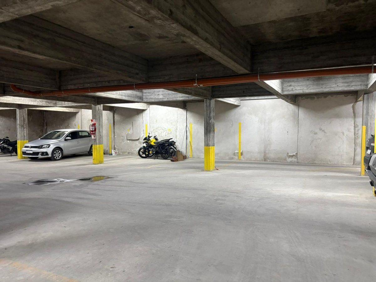 Foto de COCHERAS EN VENTA - LA PLATA, imagen 5