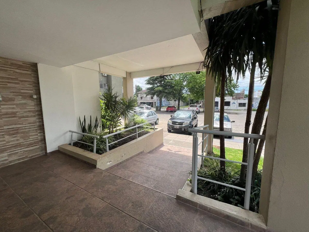 DEPARTAMENTO EN ALQUILER DE 2 DORMITORIOS 4