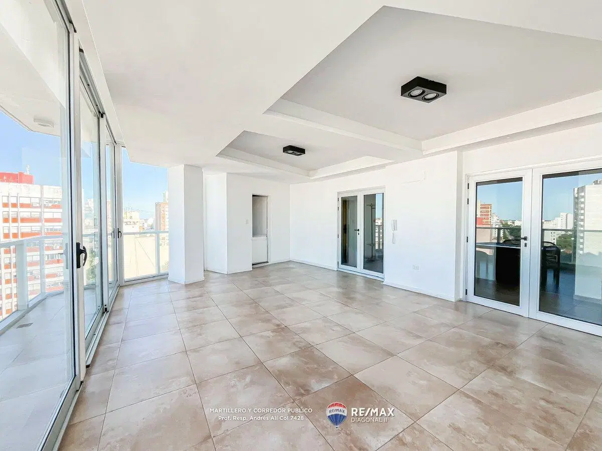 DEPARTAMENTO EN VENTA CON BALCON Y COCHERA 5