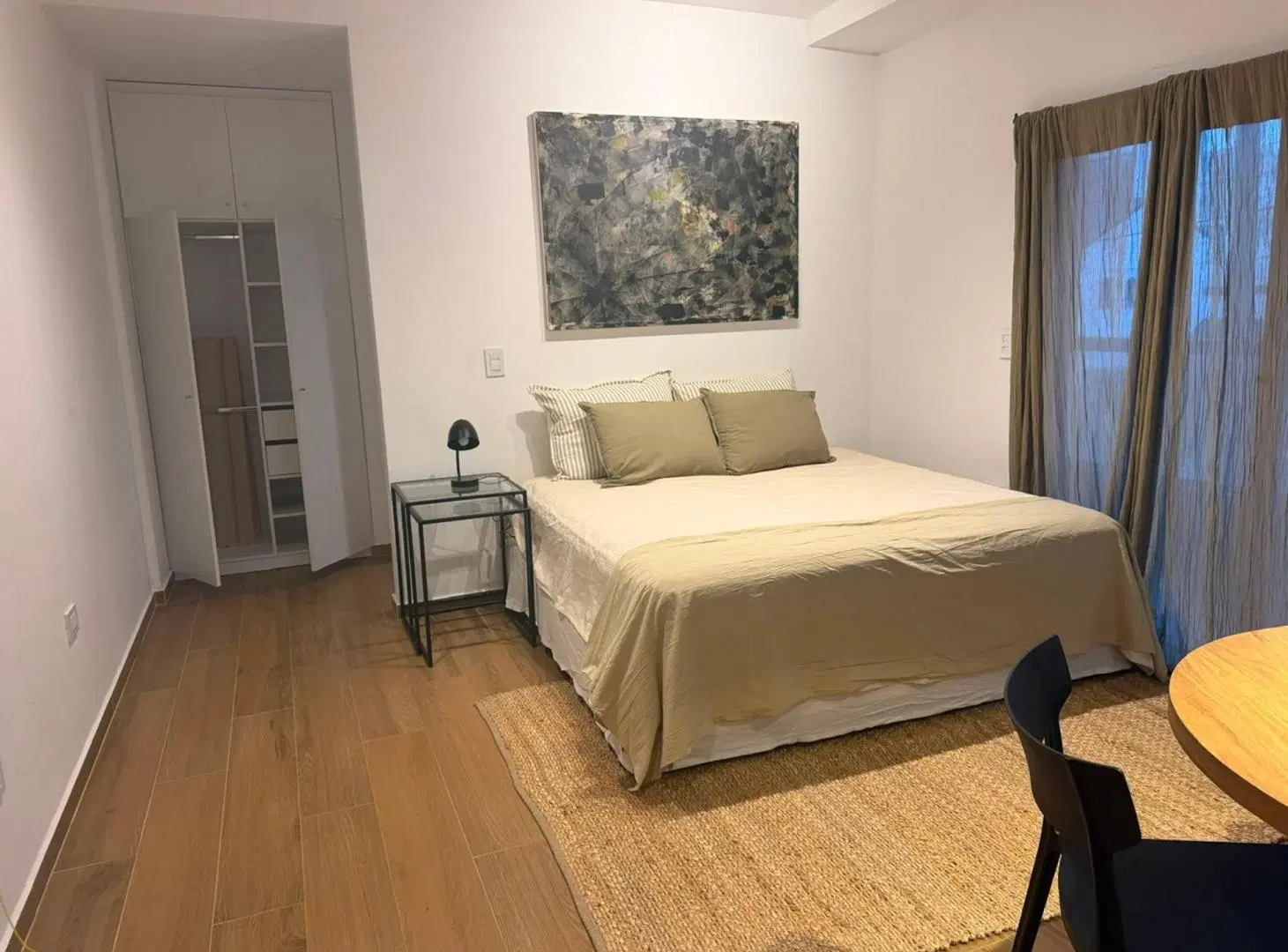 MONOAMBIENTE EN VENTA. LA PLATA 4