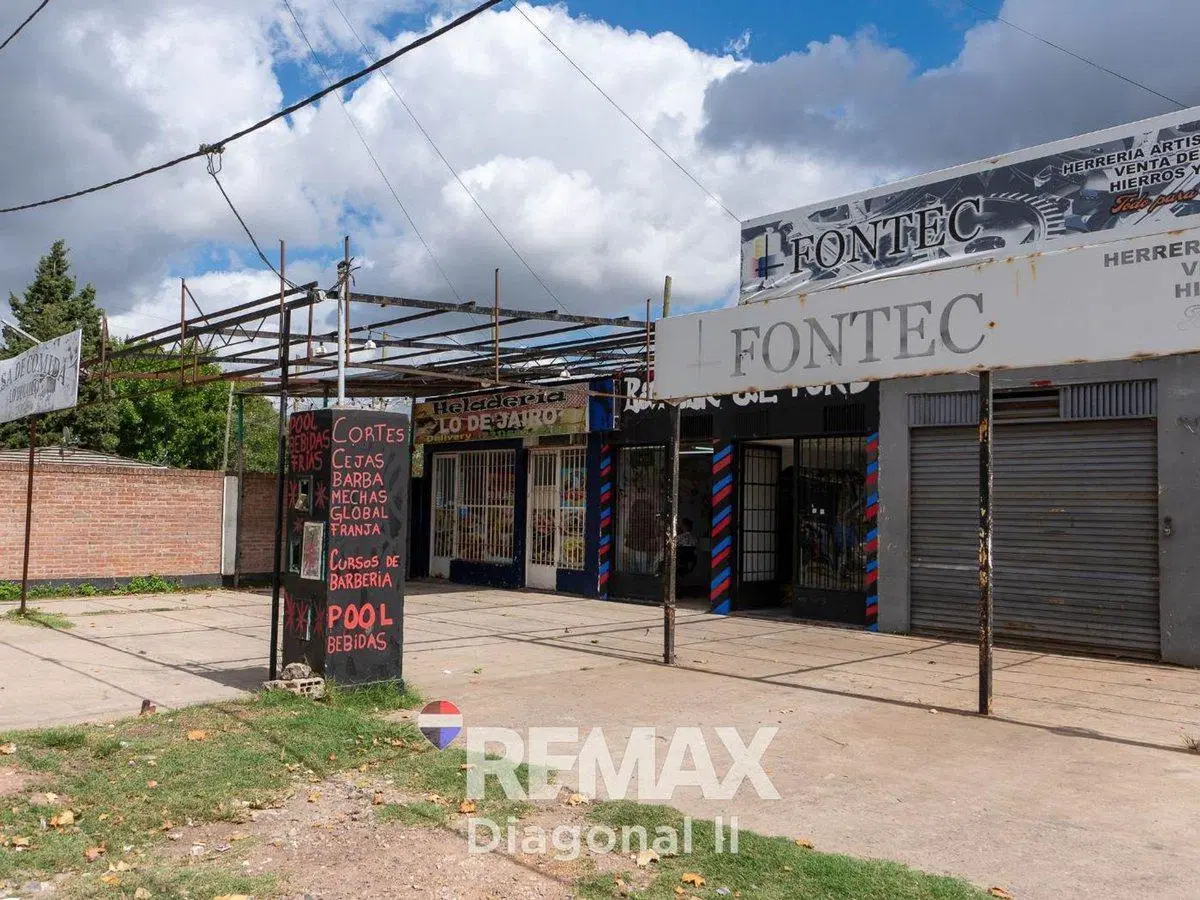 CASA Y LOCALES EN VENTA EN ROMERO 3