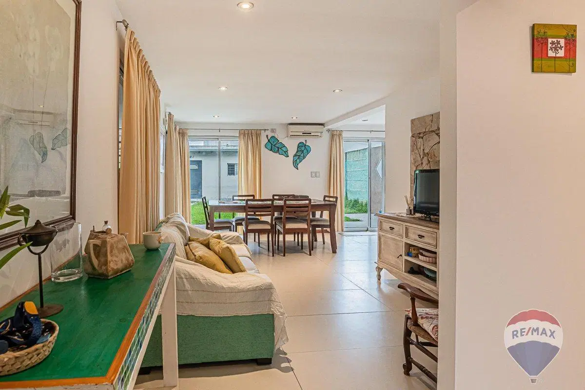 Casa en venta Gonnet 2