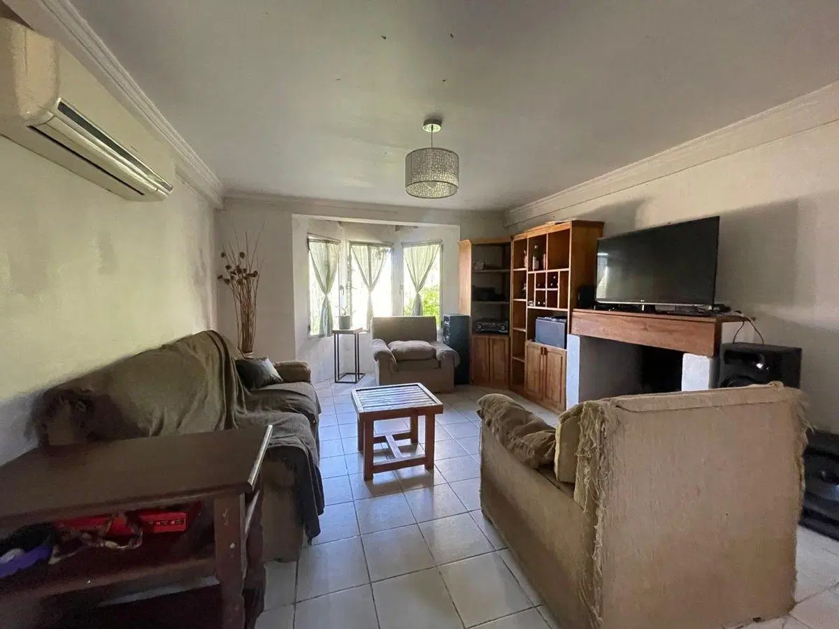 CASA EN VENTA EN CITY BELL ENTRE CAMINOS 3