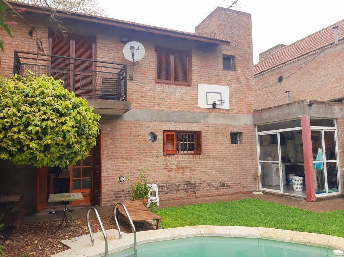 CASA EN VENTA EN VILLA ELISA 2