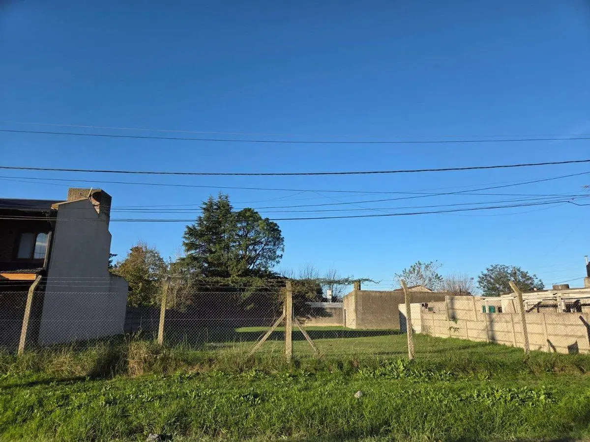 LOTE VENTA EN BRANDSEN 3