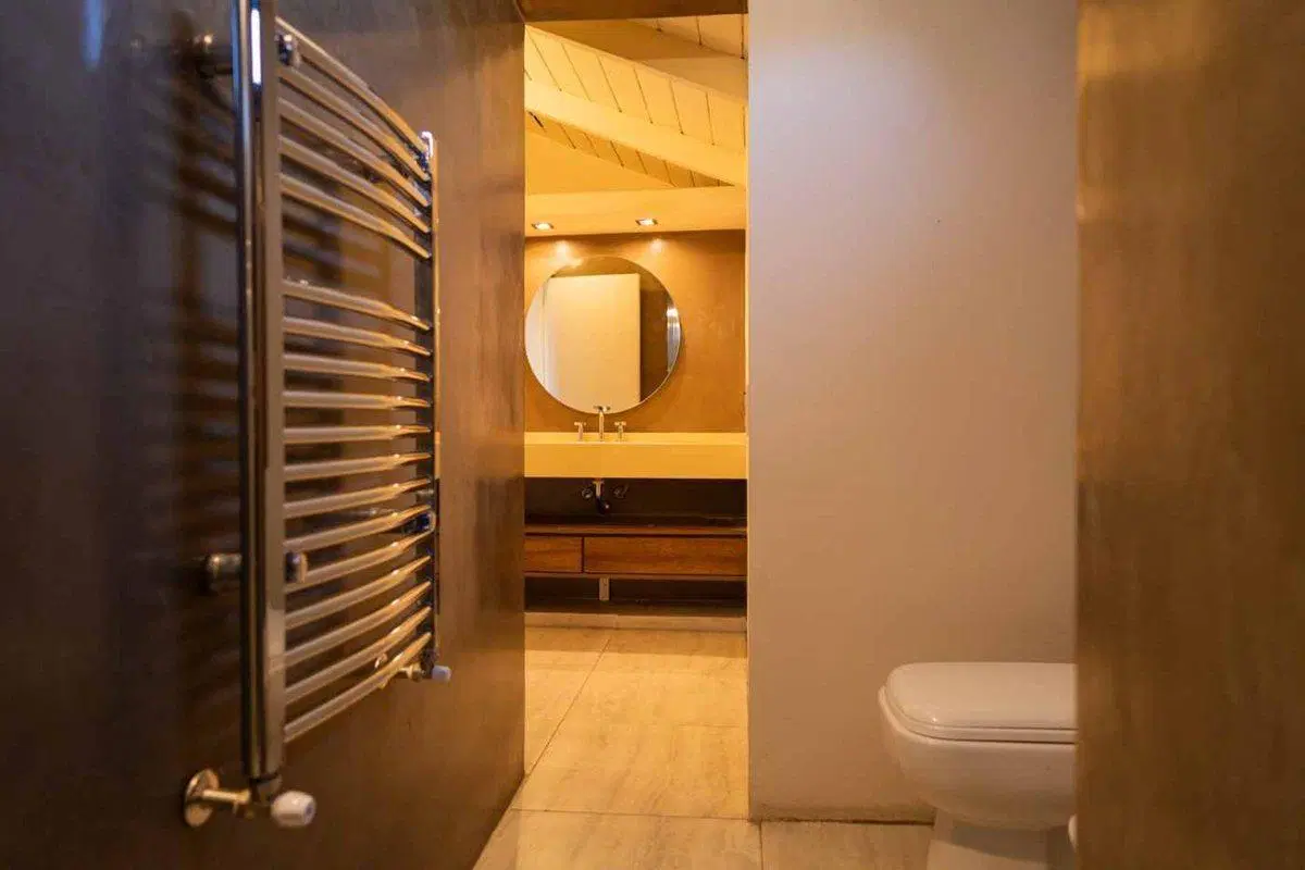 CASA EN VENTA GONNET 5