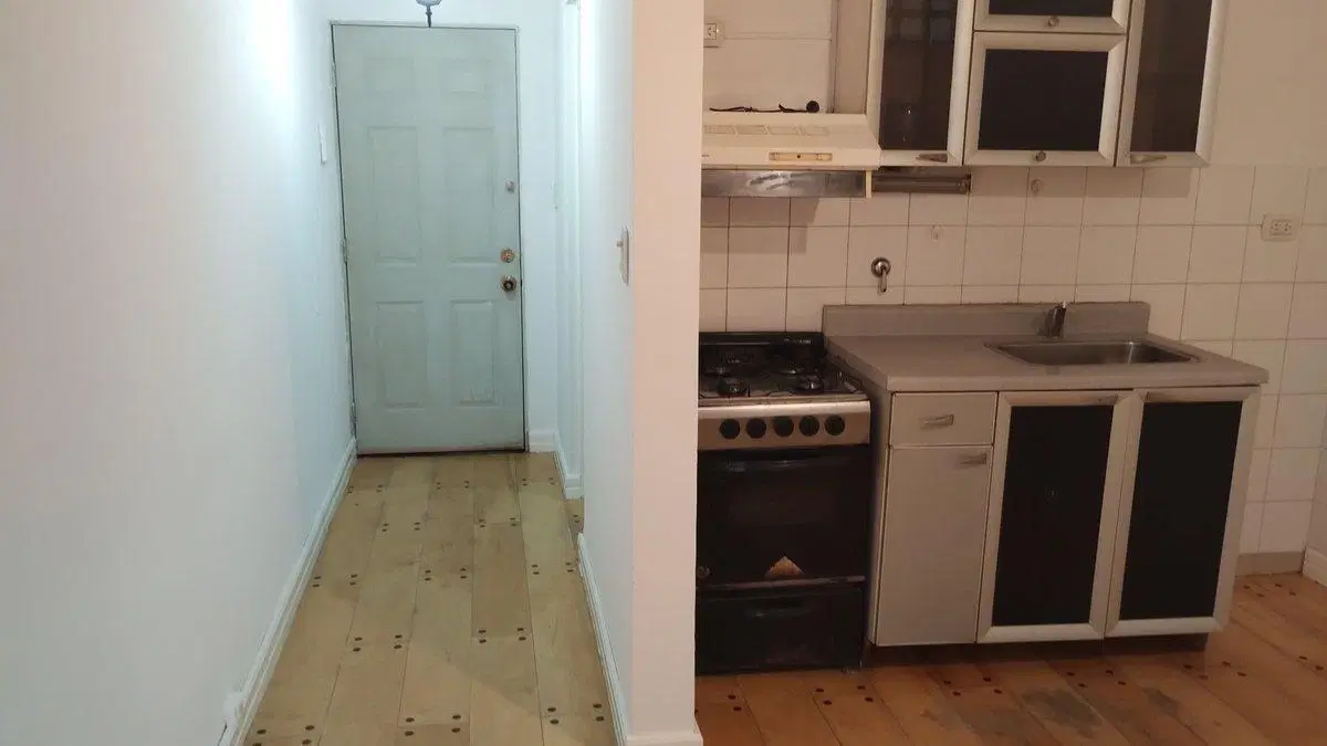 Depto 1 dormitorio con cochera alquiler La Plata 2