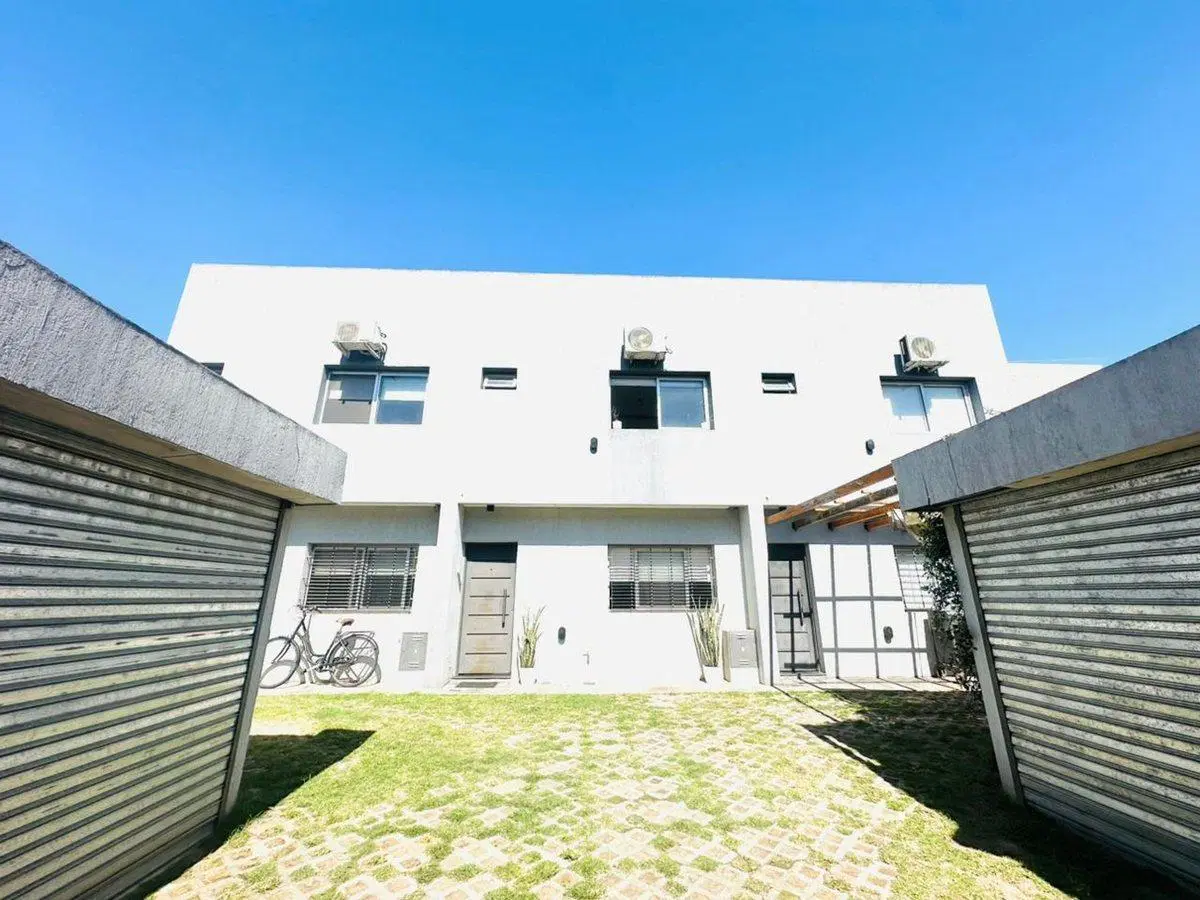 VENTA DUPLEX EN LOS HORNOS 4