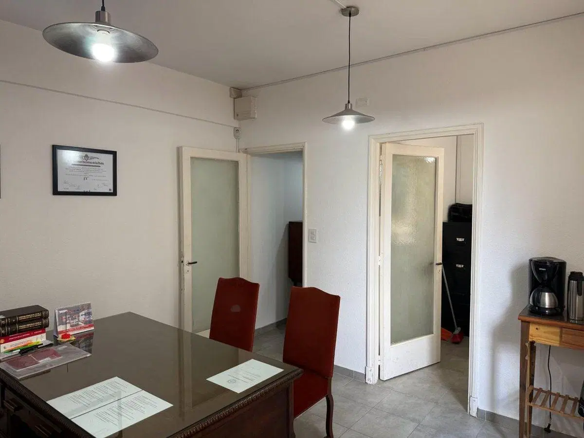 OFICINA EN VENTA 2