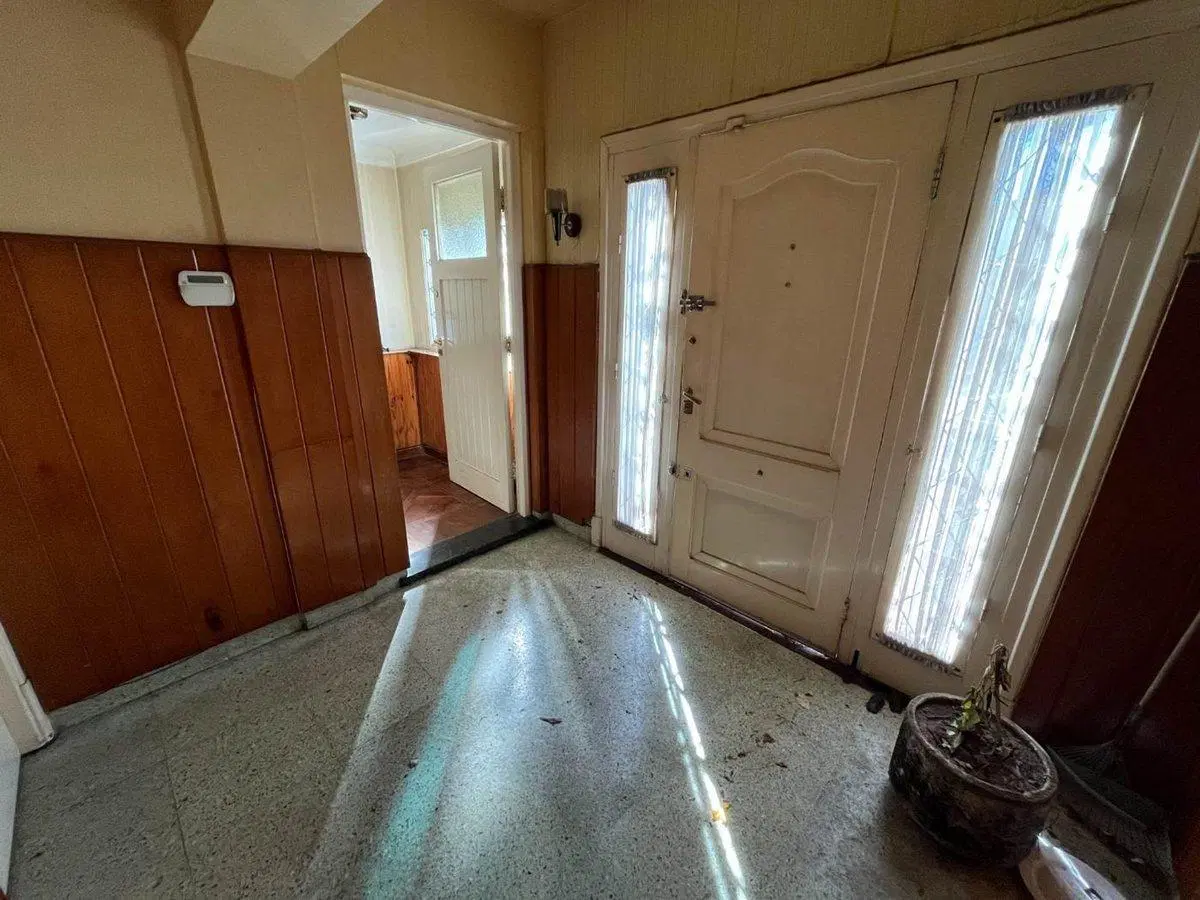 CASA EN VENTA QUILMES 8
