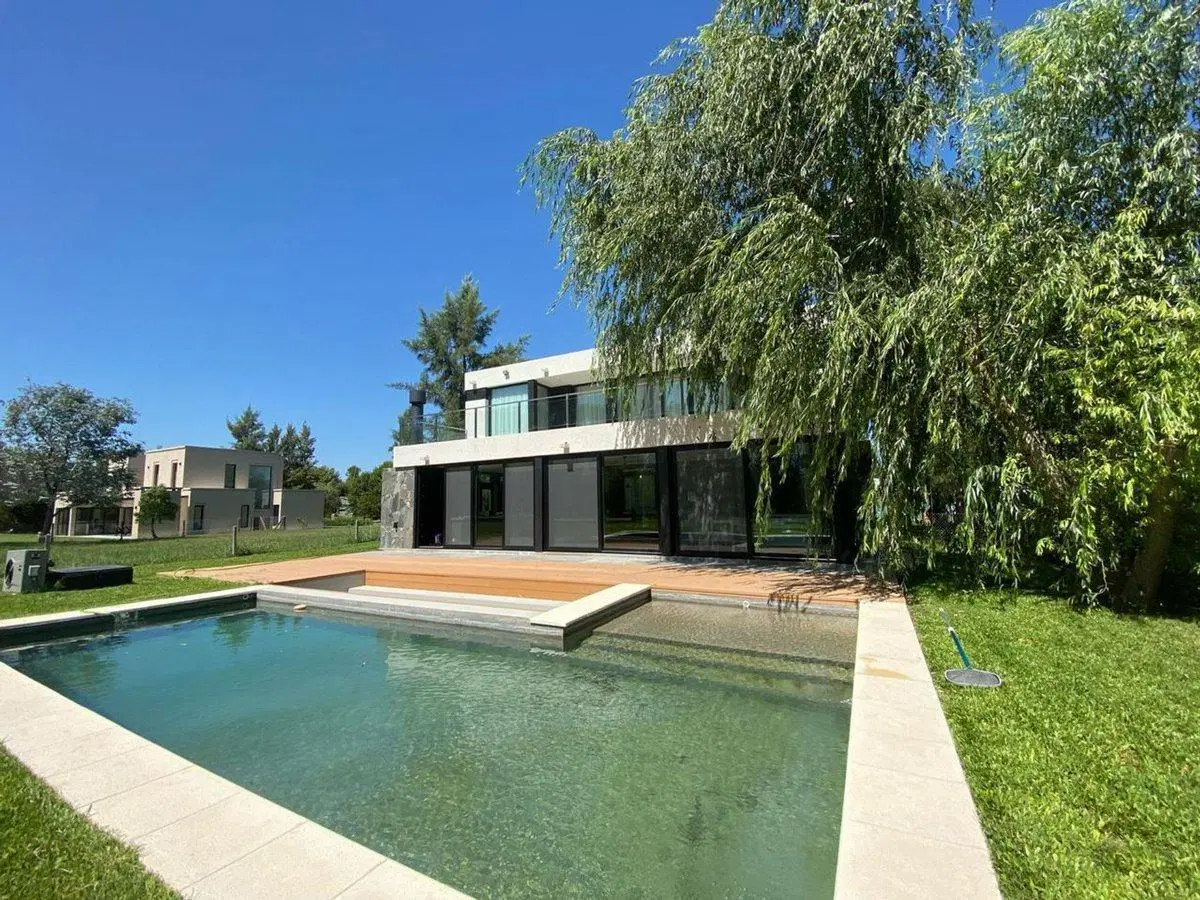 Casa en Venta en Miralagos 5