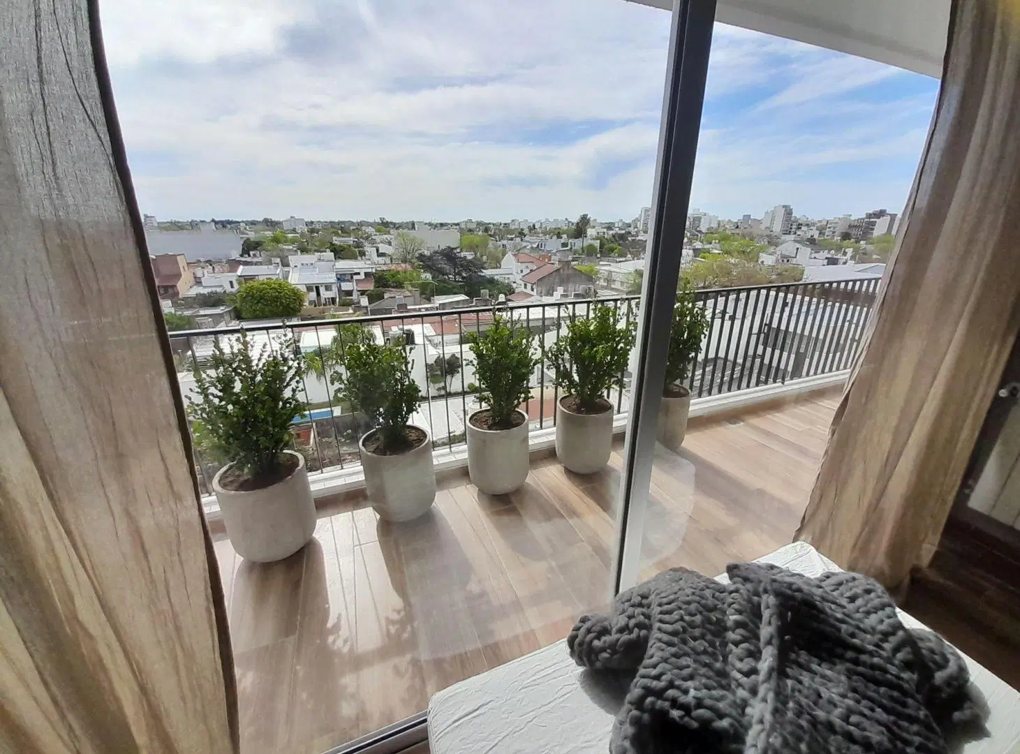 DEPARTAMENTO EN VENTA LA PLATA POZO 2