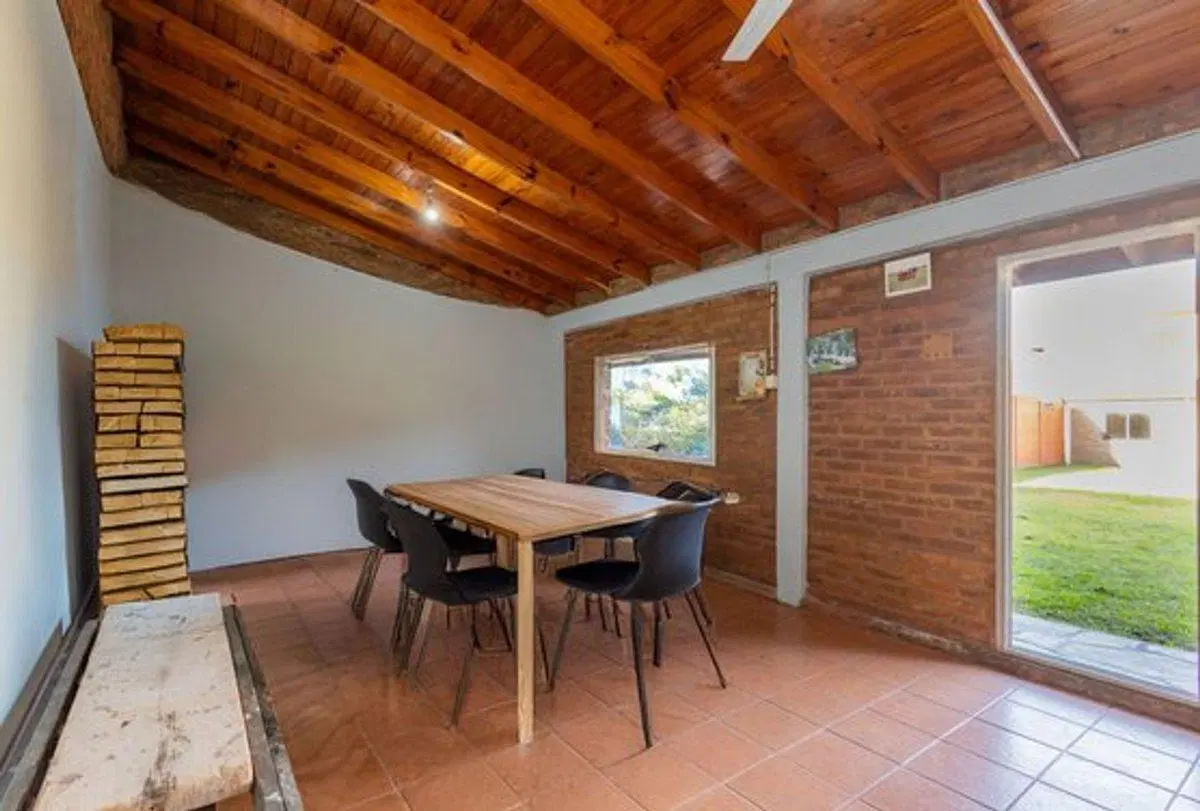 CASA EN VENTA EN VILLA ELISA 8