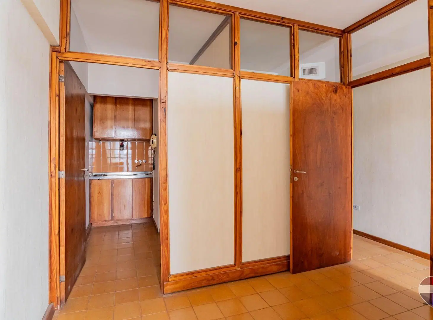 OFICINA EN VENTA EN LA PLATA 5