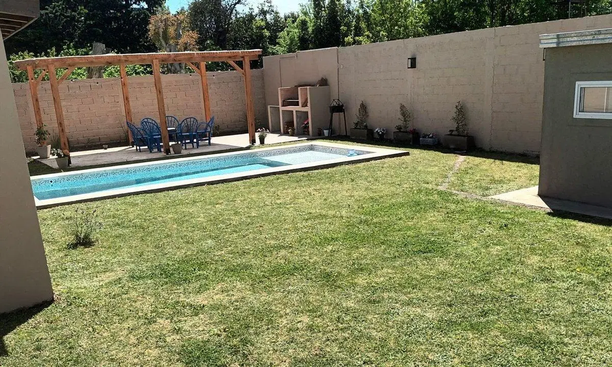 Casa quinta con pileta en La Plata 3