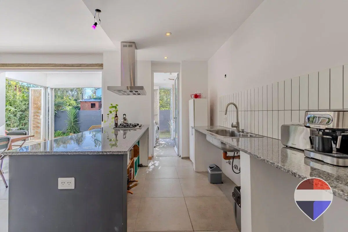 CASA EN VENTA EN LA PLATA 4
