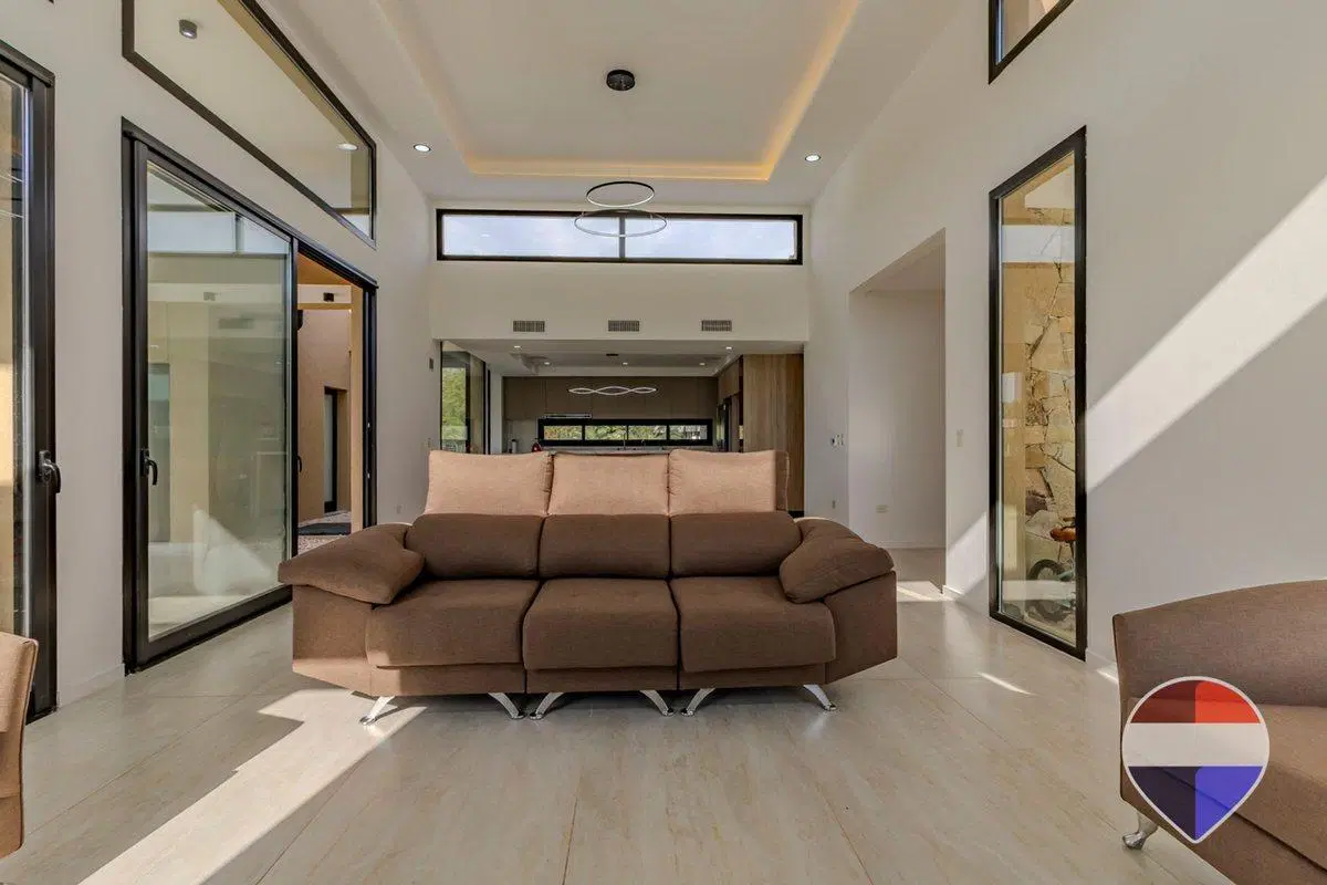 Casa en Venta en Haras del Sur c piscina climatiza 4