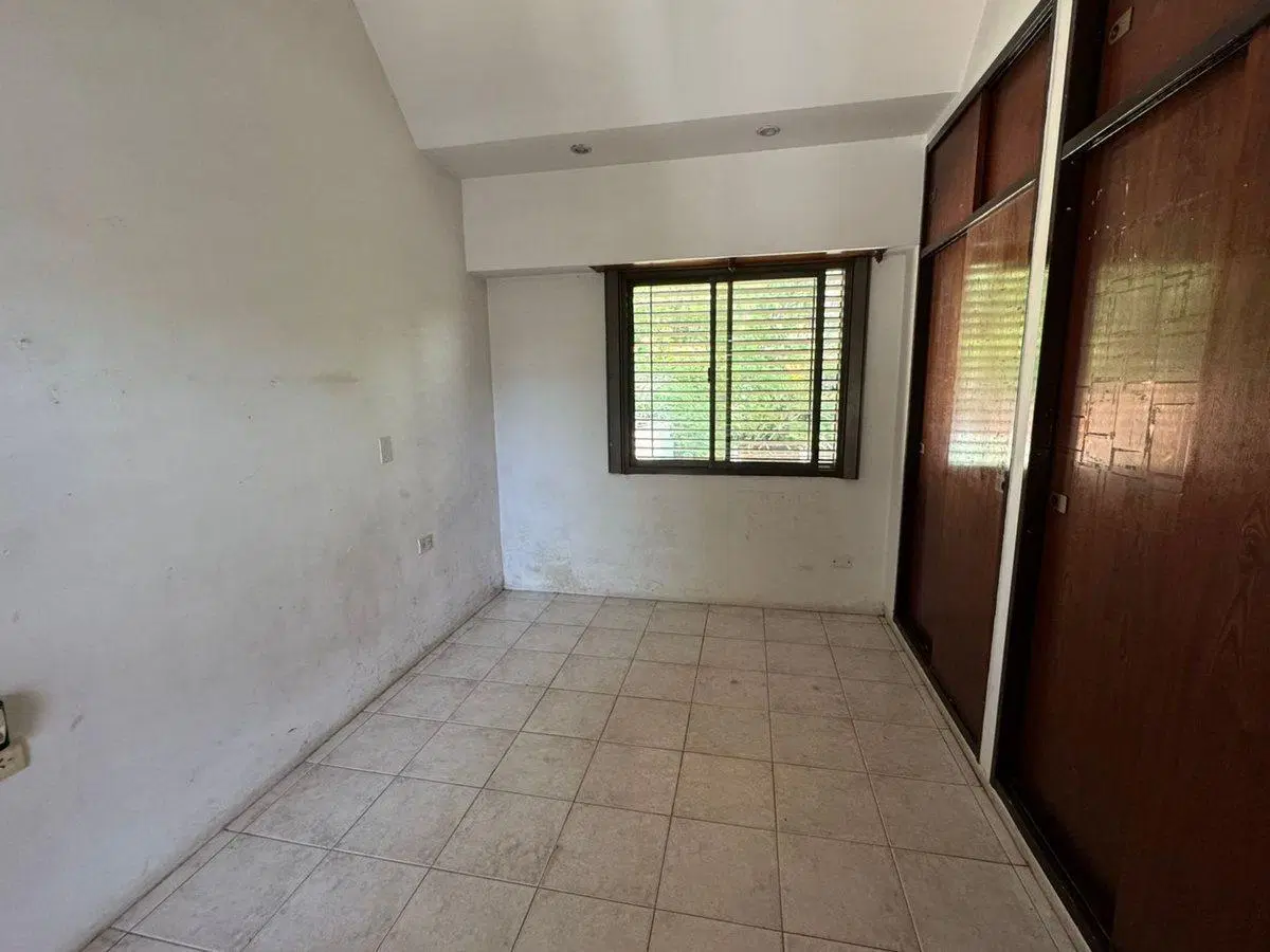 CASA EN VENTA BERAZATEGUI 2