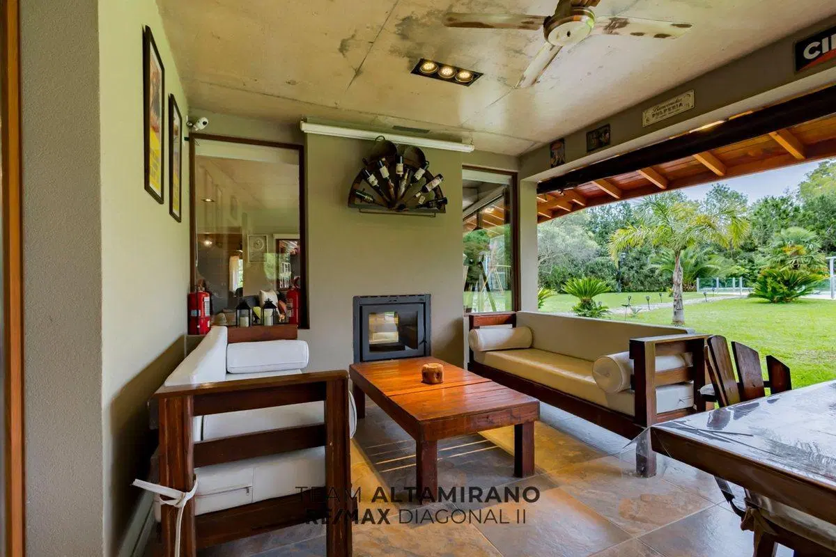 CASA EN VENTA EN CAMPOS DE ROCA 3
