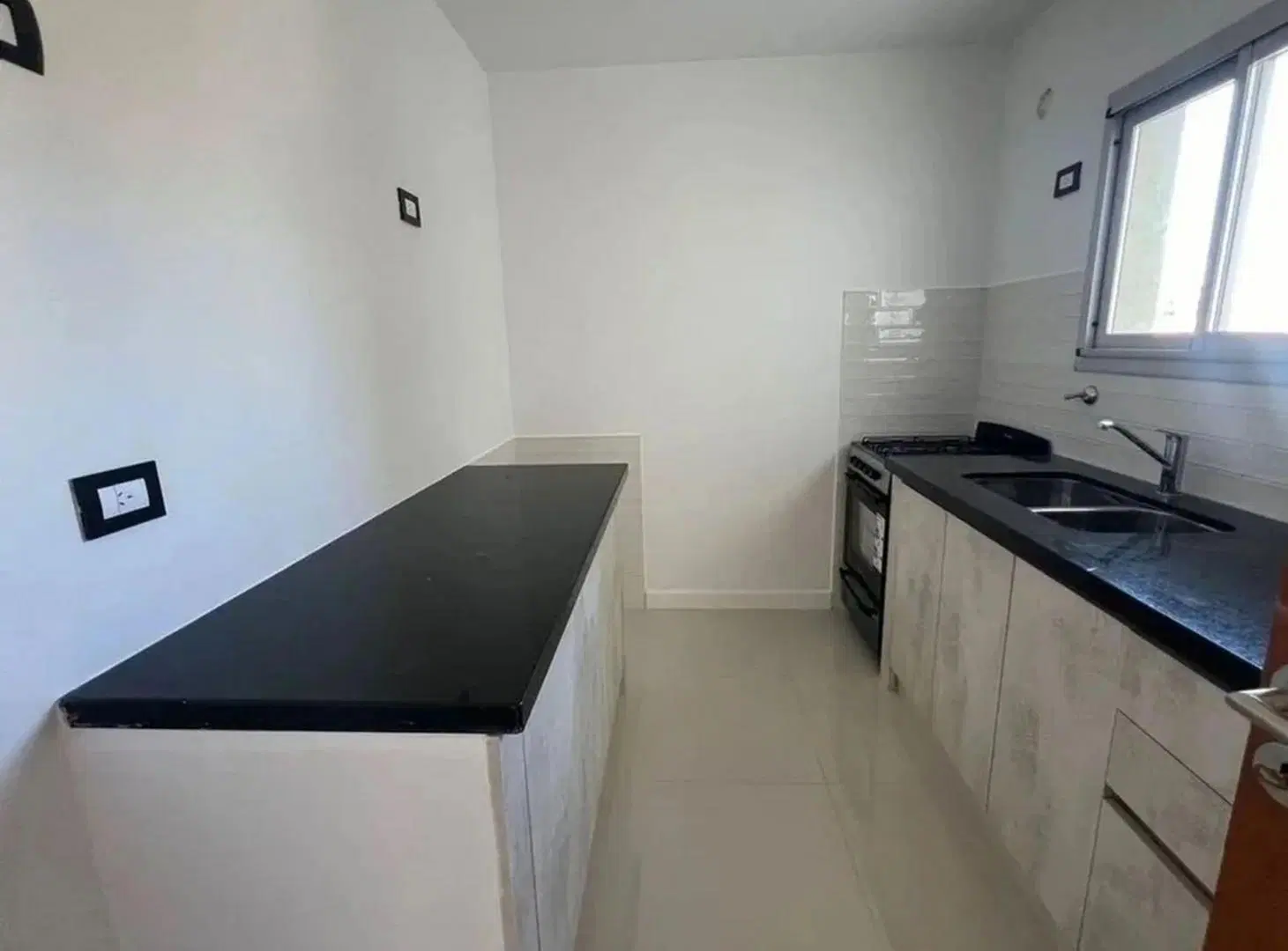 Departamento de un dormitorio en venta en La Plata 2