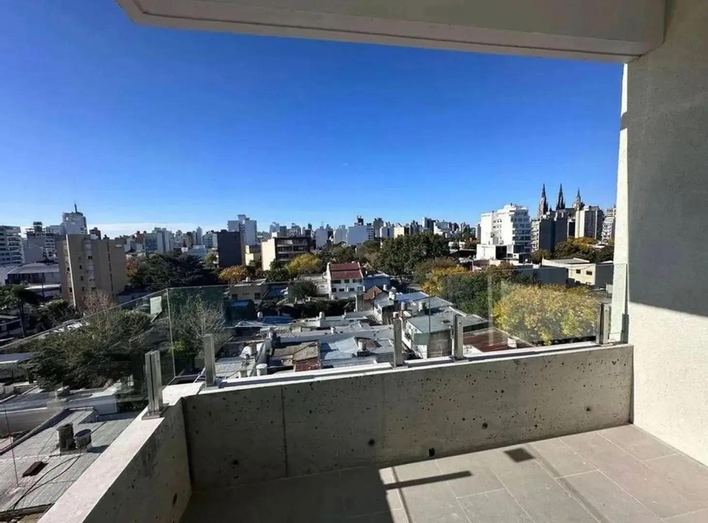 Departamento de un dormitorio en venta en La Plata 8