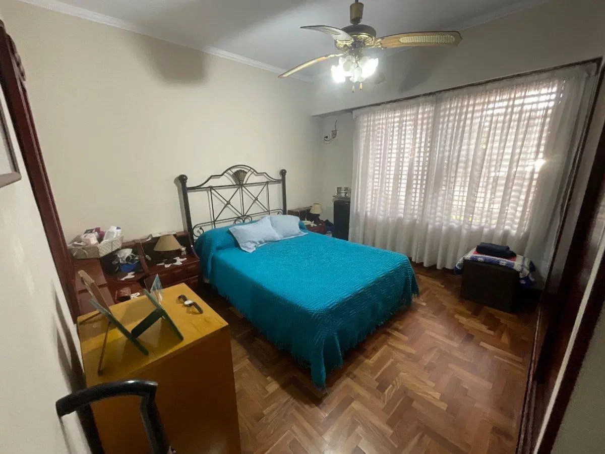 CASA EN VENTA QUILMES 3