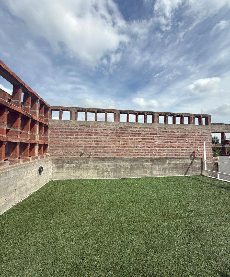 DEPARTAMENTO EN VENTA CON TERRAZA PRIVADA LA PLATA 5