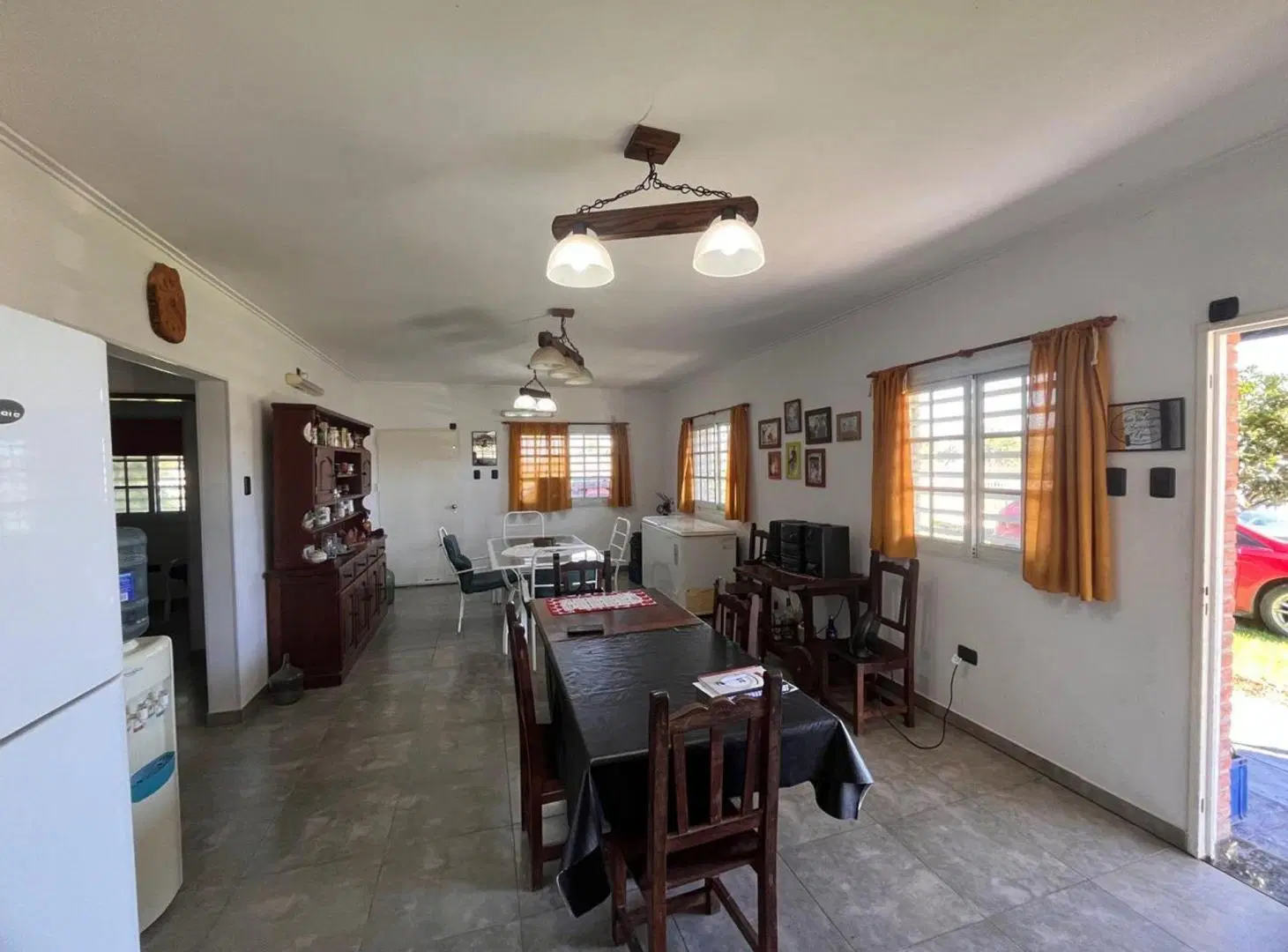 Casas en venta en La Plata 2 dormitorios 4