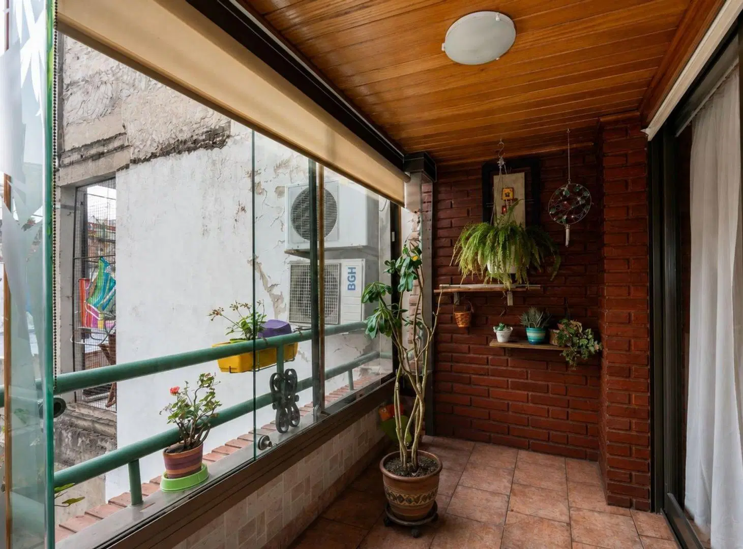 VENTA DEPTO 2 AMBIENTES Cid Campeador con cochera 5