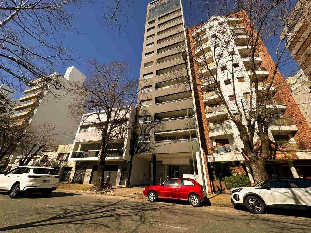 Departamento AMOBLADO en ALQUILER La Plata 1 dorm. 3