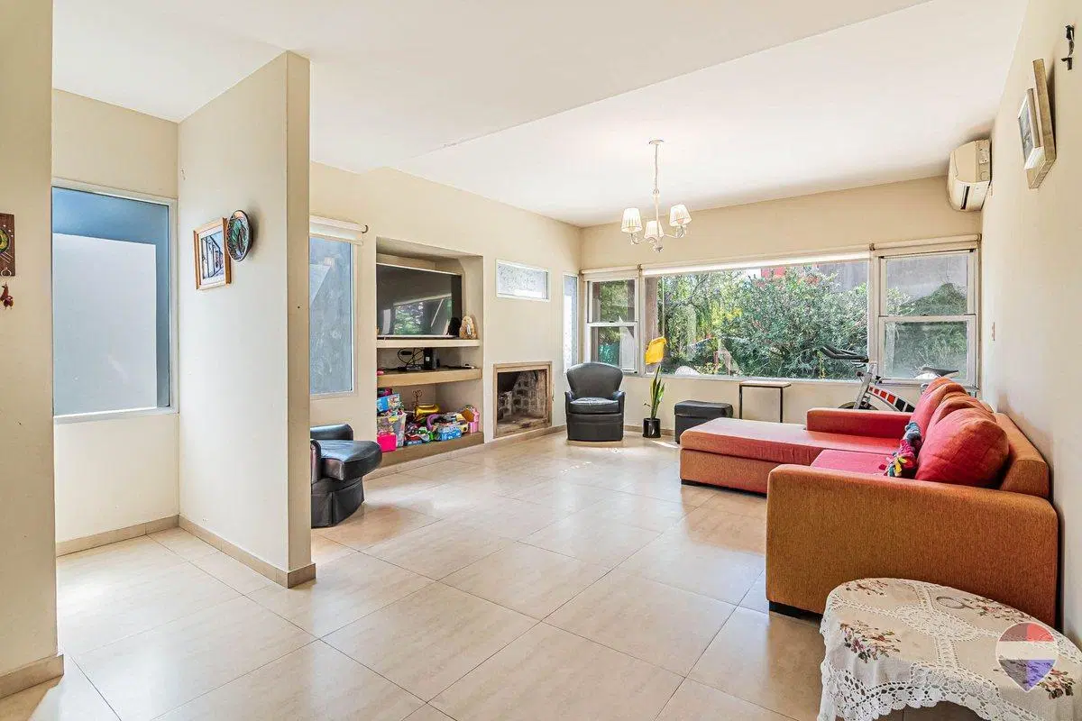 CASA EN VENTA EN CITY BELL 4
