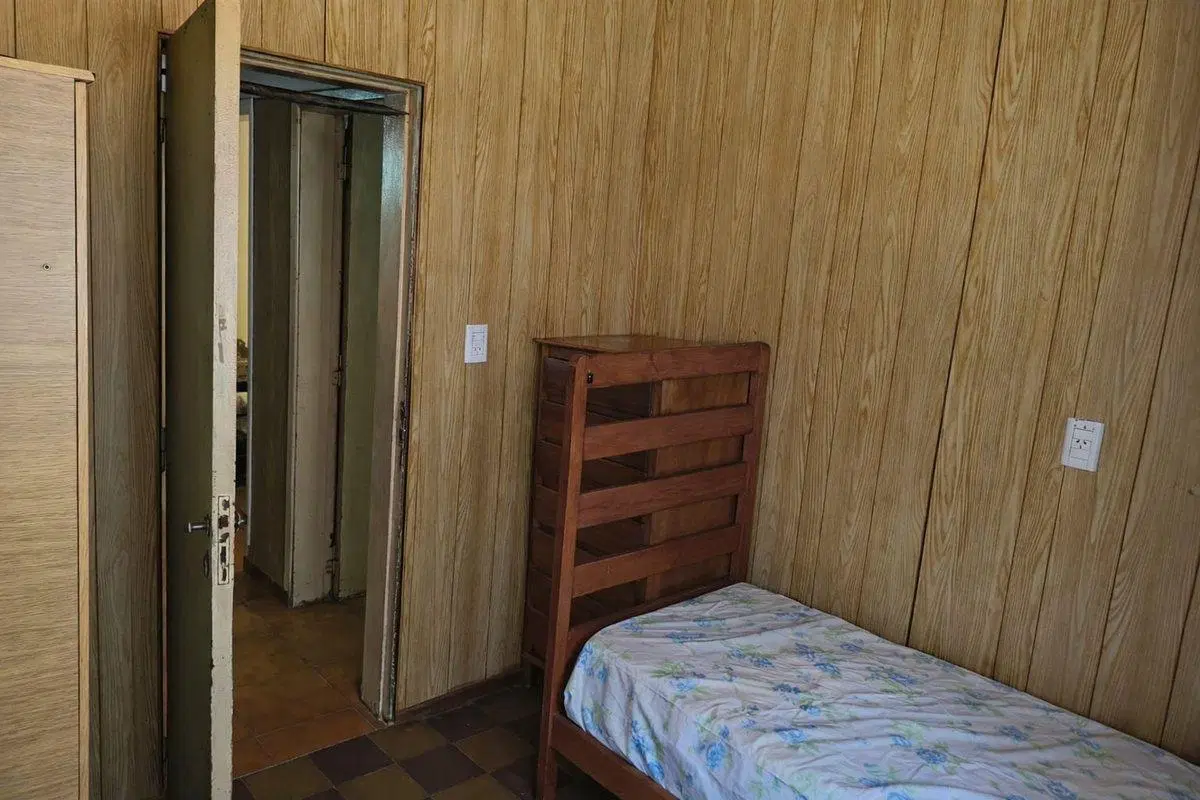 Casa en Venta en Florencio Varela amplio terreno 4