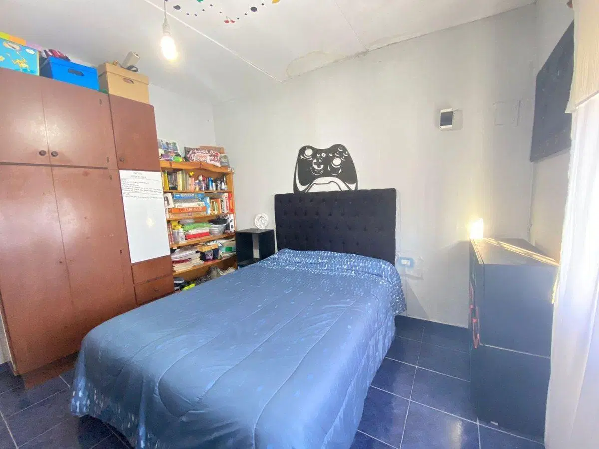 CASA EN VENTA - LOS HORNOS 8