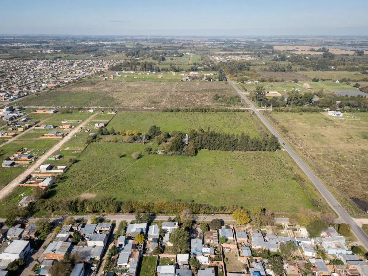 LOTE EN VENTA LA PLATA 8
