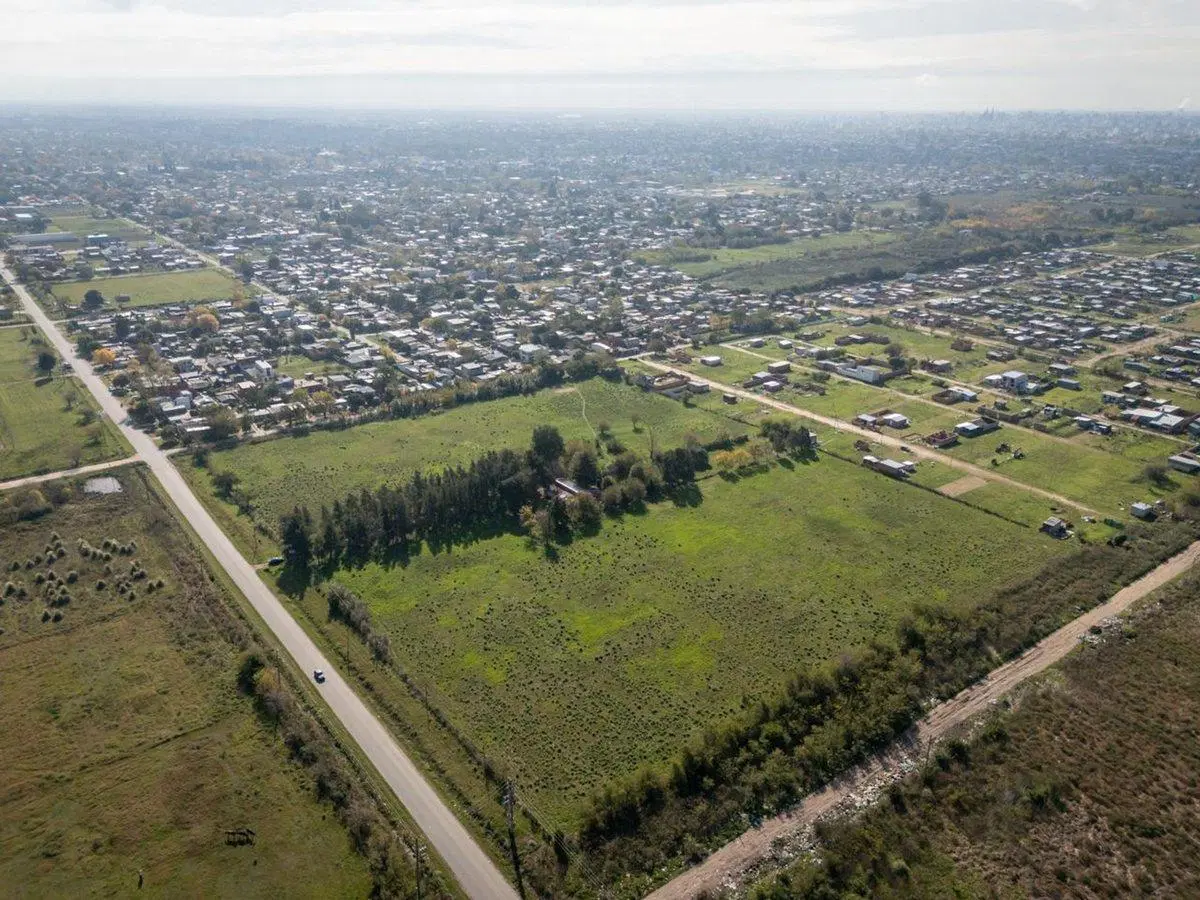 LOTE EN VENTA LA PLATA 2