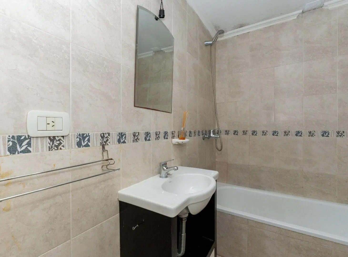 VENTA MONOAMBIENTE DIVISIBLE 41M2 FLORESTA 3