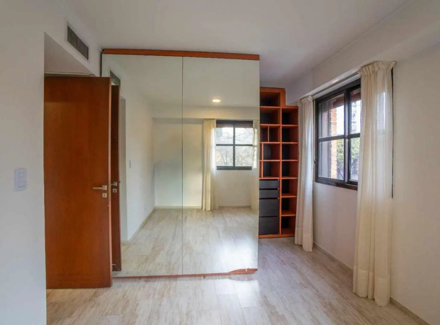 DEPARTAMENTO EN VENTA LA PLATA 2