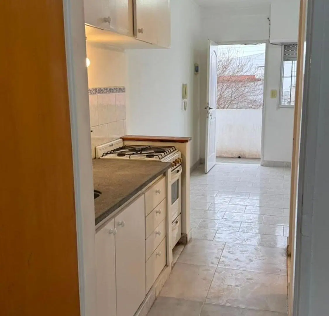 DEPARTAMENTO EN VENTA ZONA FACULTADES 4