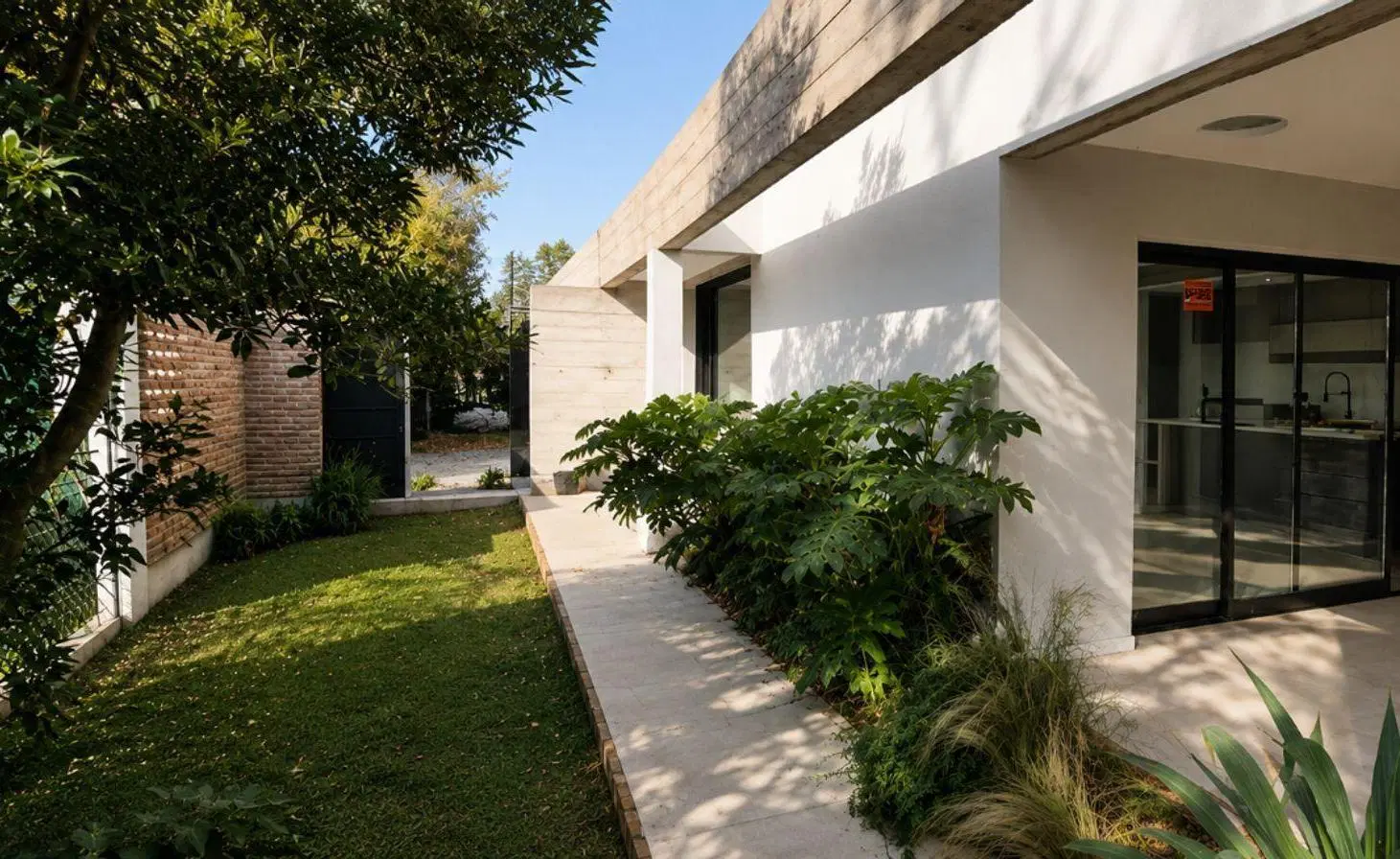 CASA A ESTRENAR EN VENTA EN CITY BELL 8